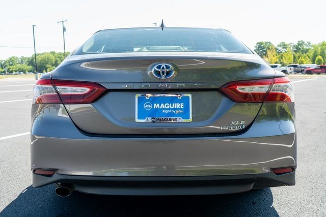 Used 2020 Gray Toyota XLE image 7
