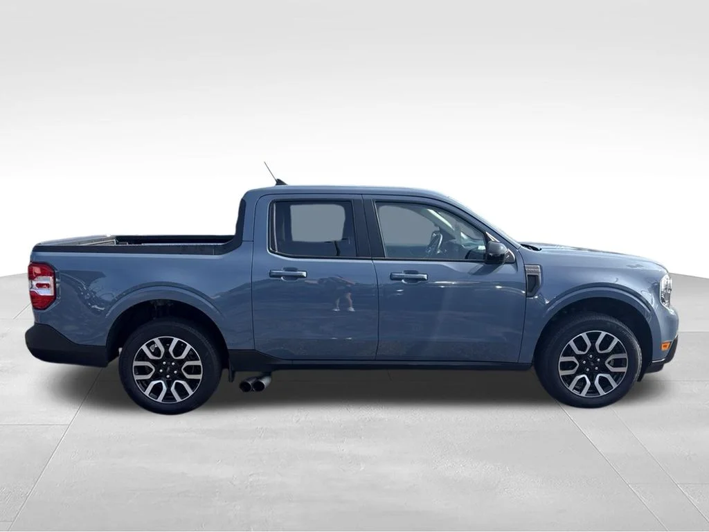 Used 2024 Azure Gray Metallic Tri-Coat Ford Lariat image 7