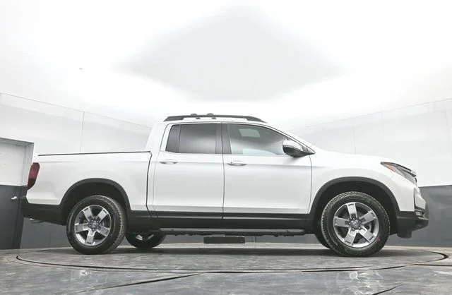 New 2026 Platinum White Pearl Honda RTL image 50
