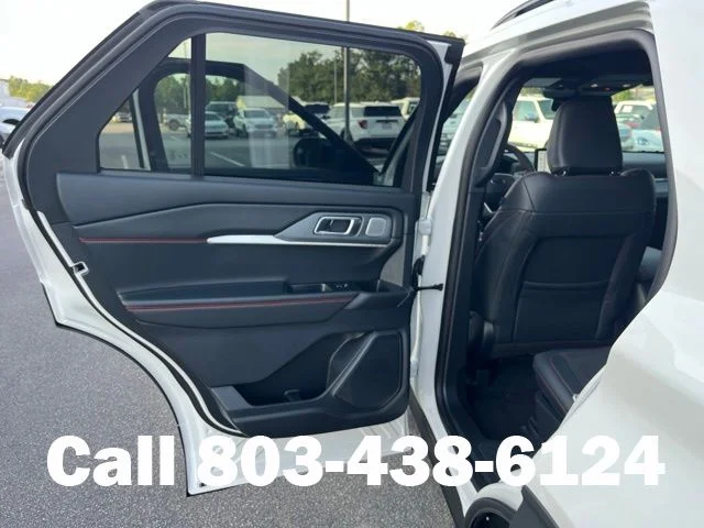 New 2026 Star White Metallic Tri-Coat Ford ST image 9