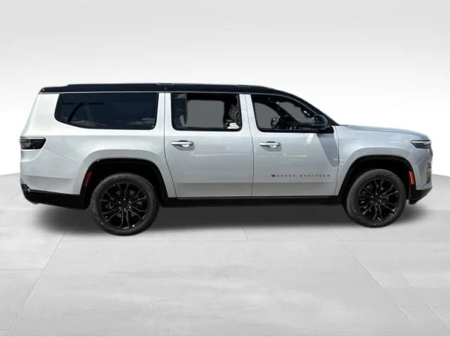 New 2026 Silver Zynith Jeep Summit Obsidian image 9