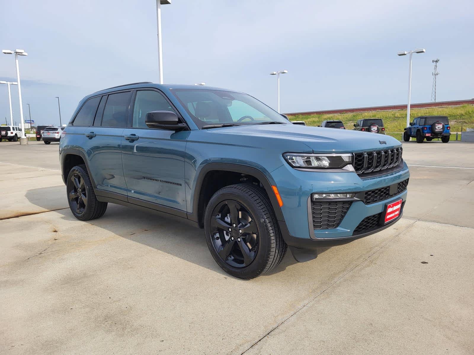New 2026 Steel Blue Exterior Paint Jeep Limited image 7