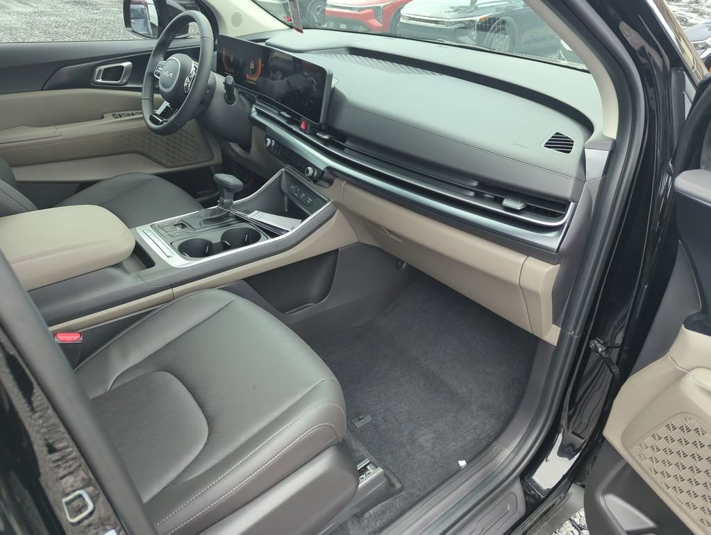 New 2026 Aurora Black Pearl Kia LXS image 32