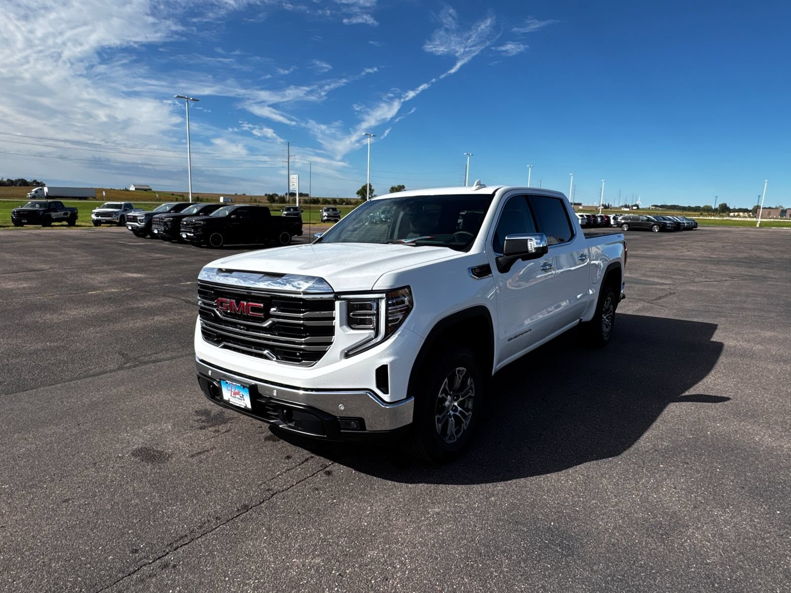 New 2026 Summit White GMC SLT image 5