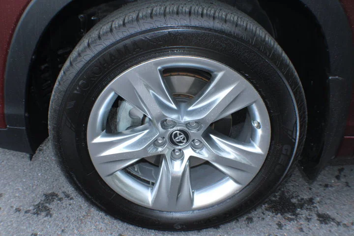 Used 2019 Ooh La La Rouge Mica Toyota Limited image 7
