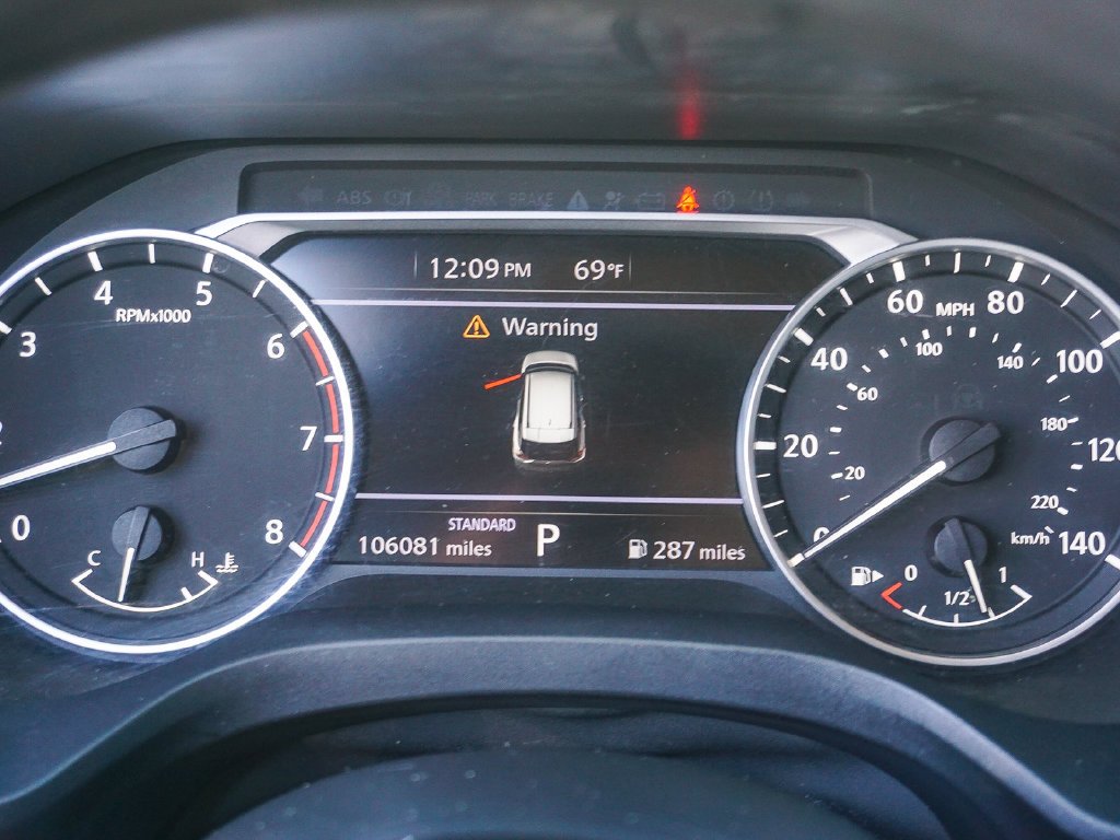 Used 2021 Red Nissan SV image 21