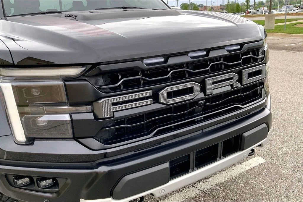 Used 2025 Black Ford Raptor image 29