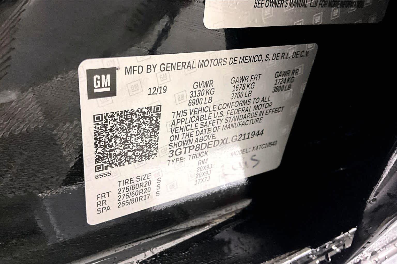 Used 2020 Onyx Black GMC SLT image 34