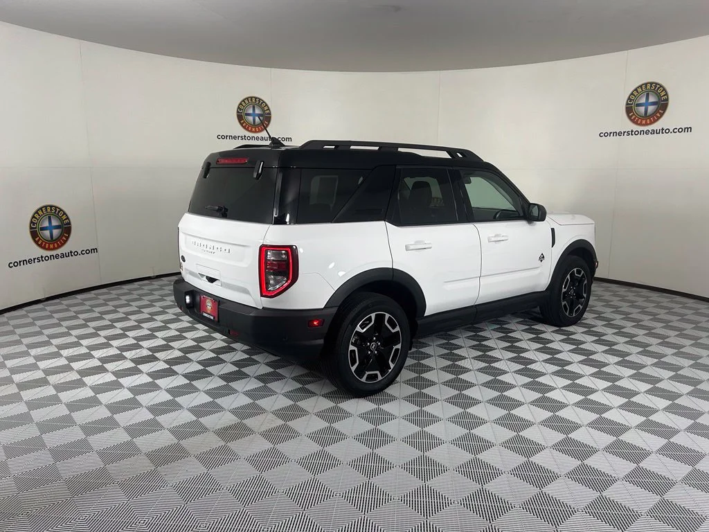 Used 2023 White Ford Outer Banks image 18