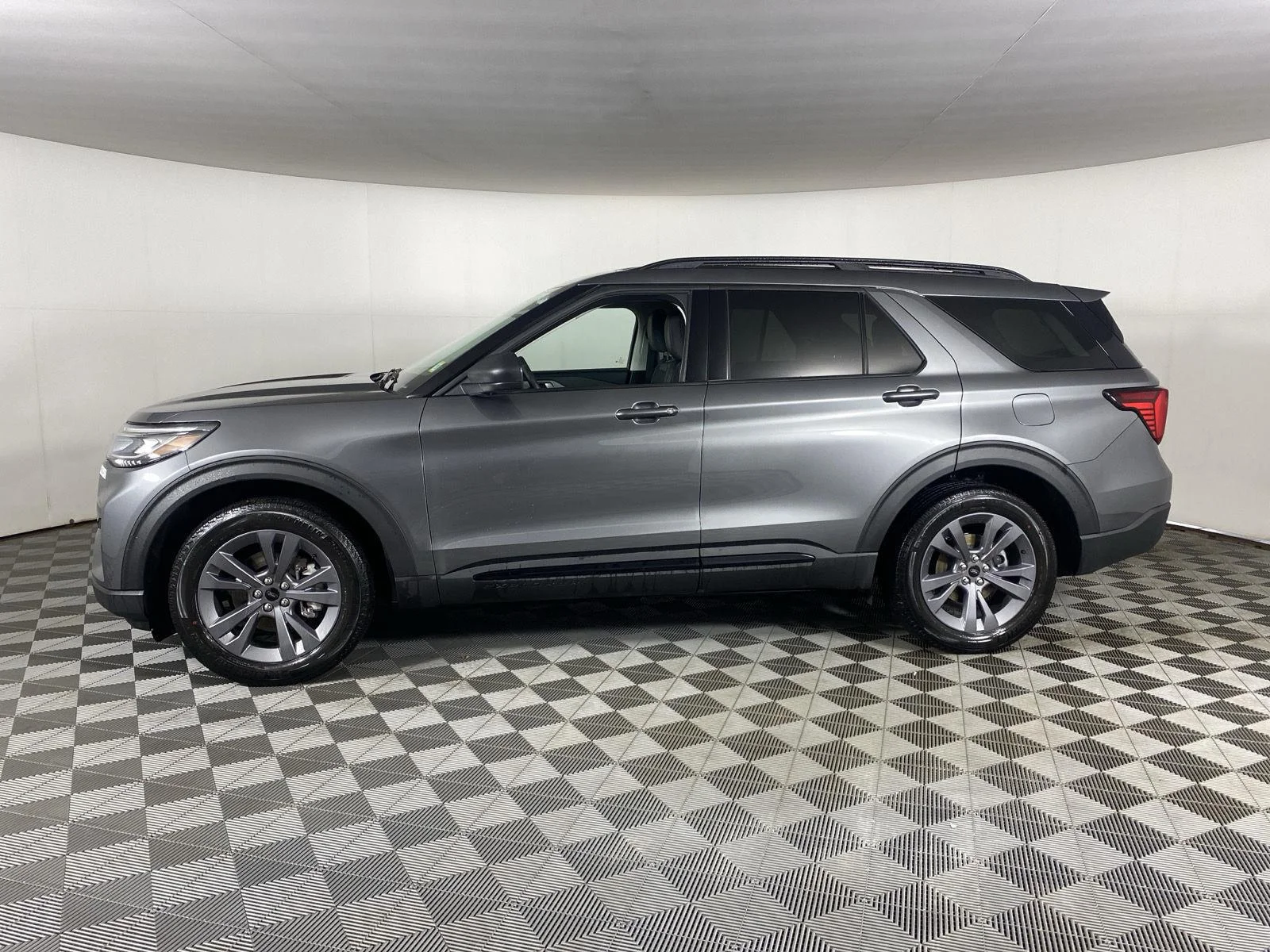 New 2026 Carbonized Gray Metallic Ford Active image 7