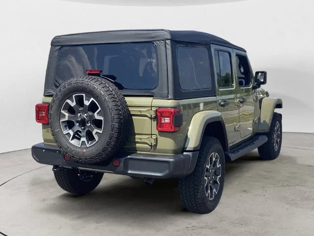 New 2026 41 Jeep 4-DOOR SAHARA image 6
