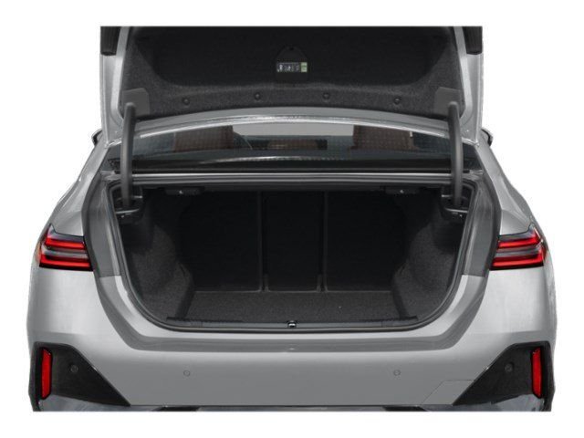 New 2027 Gray Metallic BMW 550e xDrive image 18