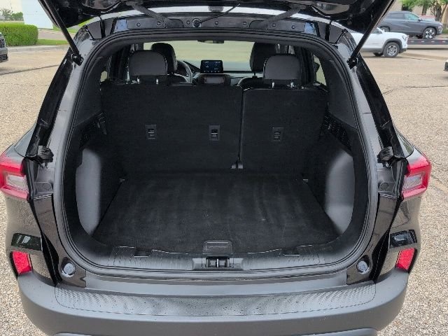 Used 2025 Black Metallic Ford ST-Line image 20