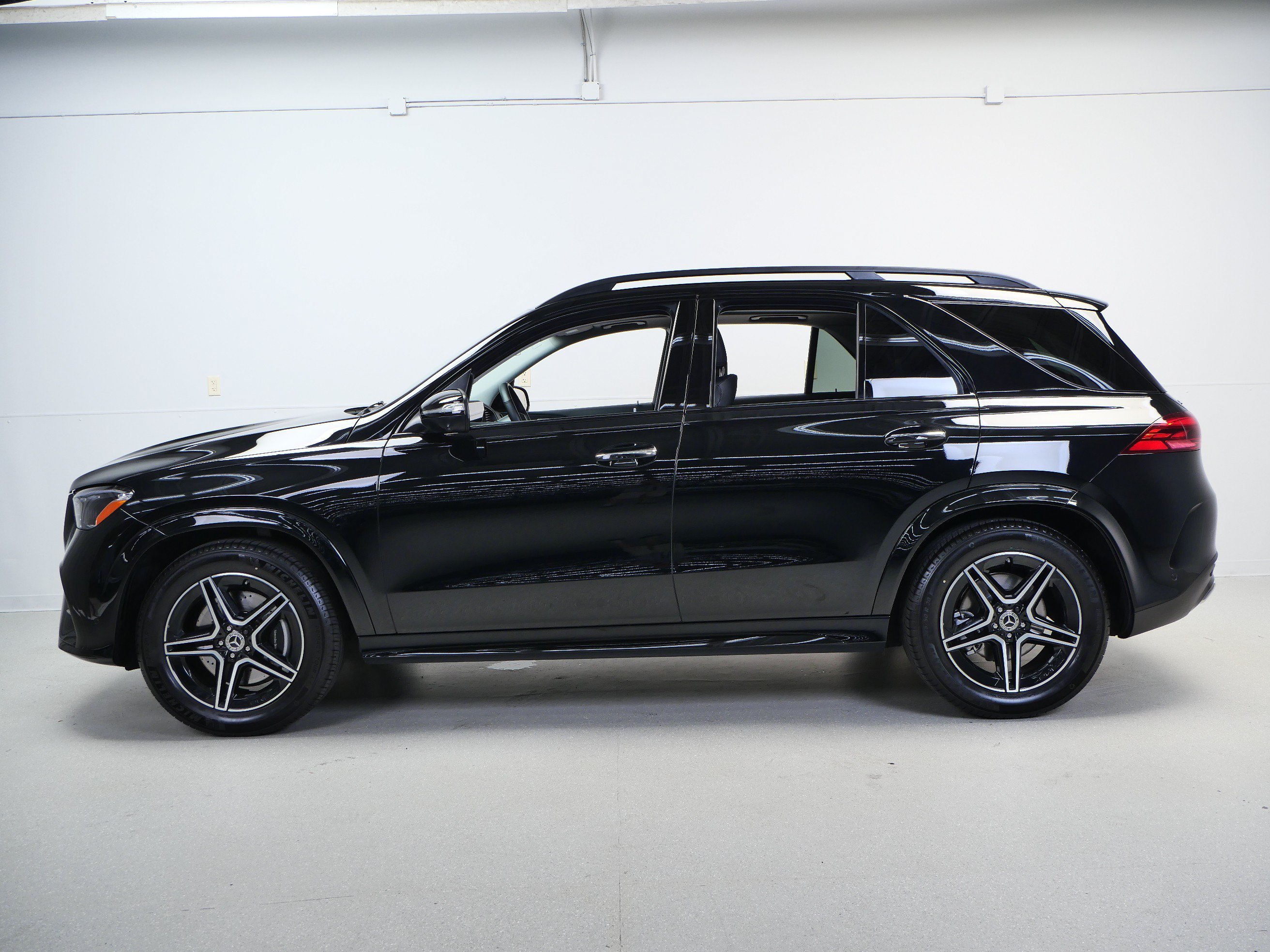 Used 2026 Black Mercedes-Benz GLE 350 image 12