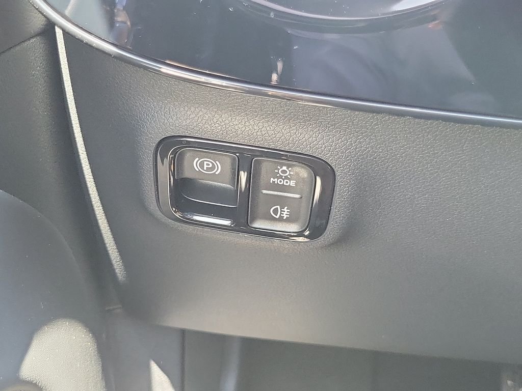 New 2027 MANUFAKTUR Alpine Grey Mercedes-Benz CLA 220 image 28