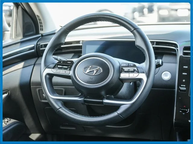 Used 2023 Black Hyundai SEL image 17