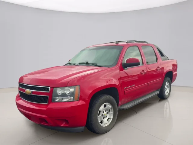 Pre-Owned 2012 Chevrolet Avalanche LS
