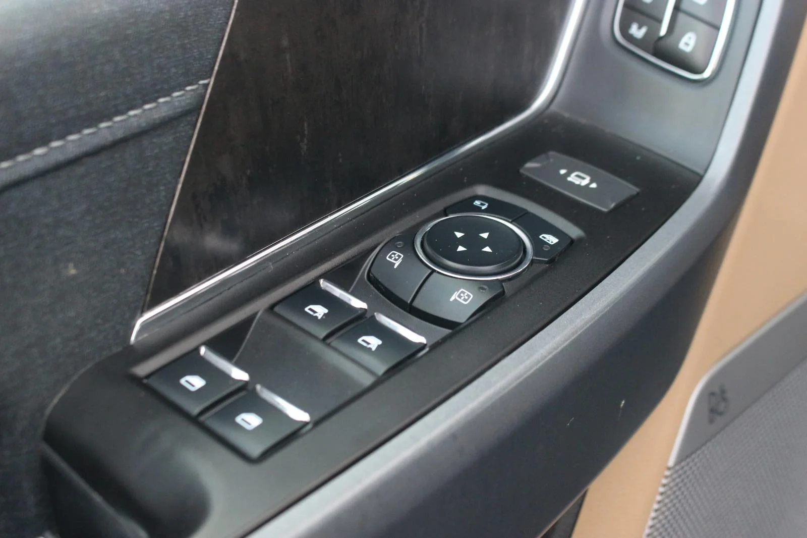 Used 2023 Black Ford XL image 15