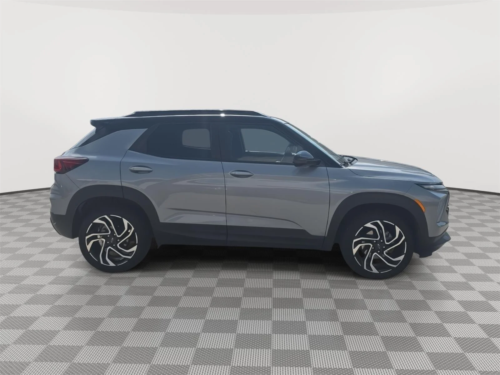 Used 2024 Silver Chevrolet RS image 4