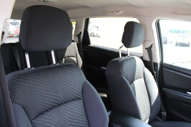 Used 2012 Silver Dodge SXT image 18