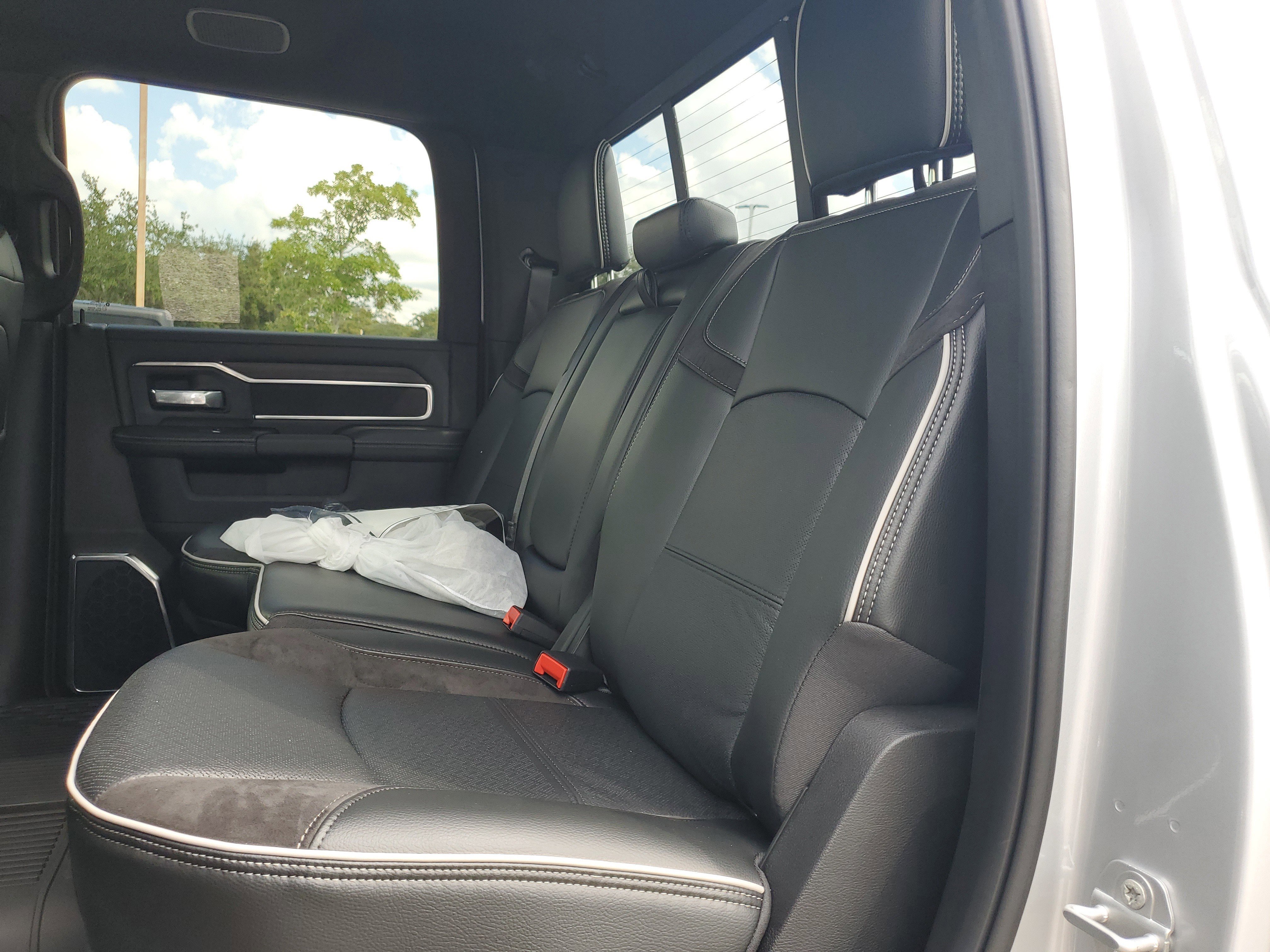 2026 RAM 2500 Laramie - Photo 10