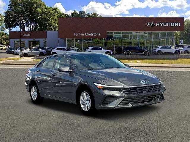 New 2026 Gray Hyundai SE image 11