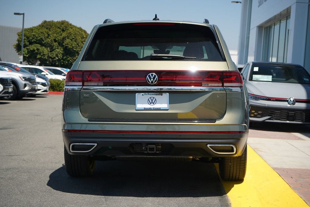 New 2026 Avocado Green Pearl Volkswagen SE w/Technology image 4