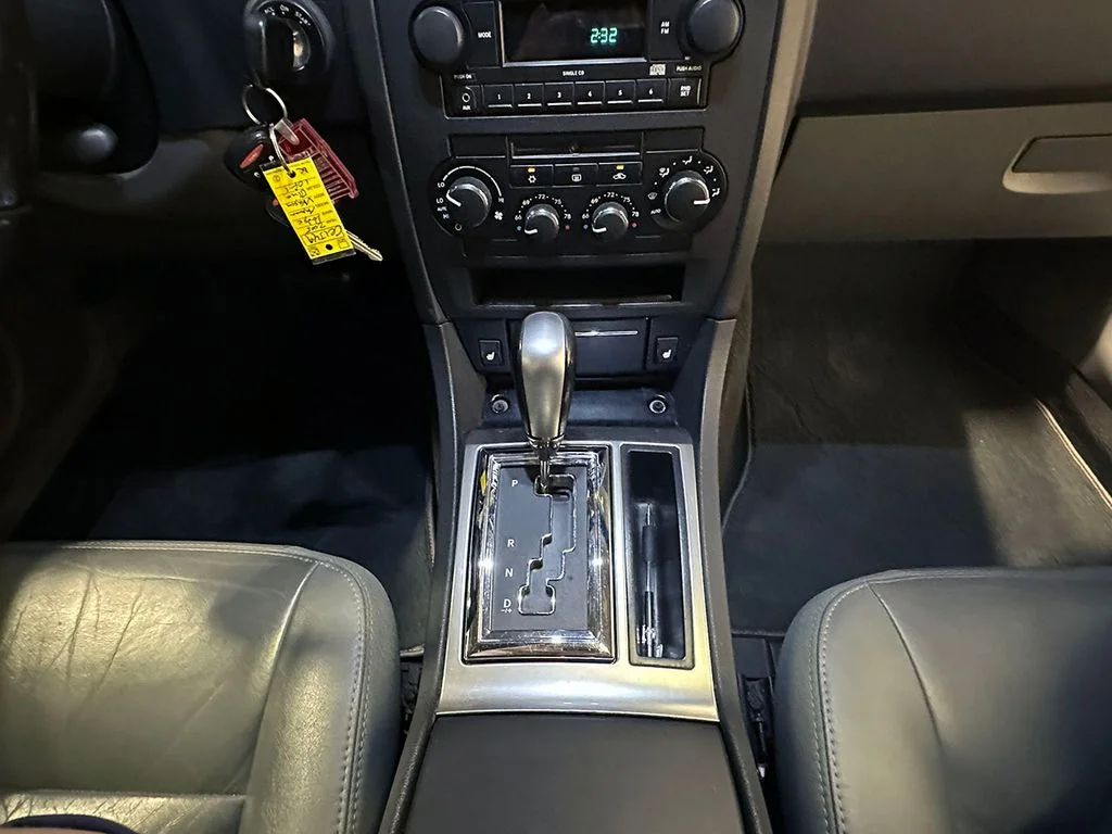 Used 2005 Green Dodge R/T image 76