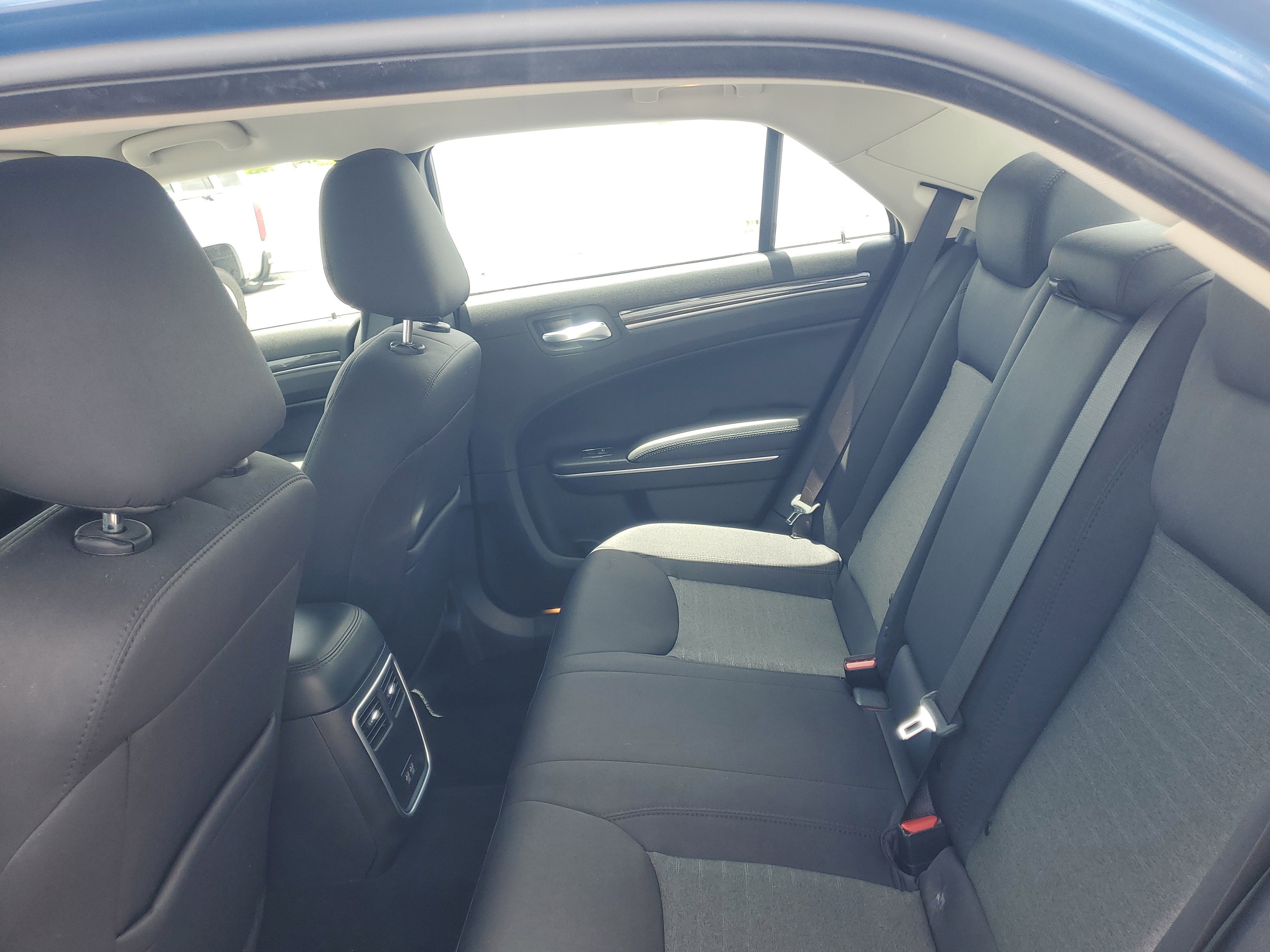 Used 2022 Frostbite Chrysler Touring image 10