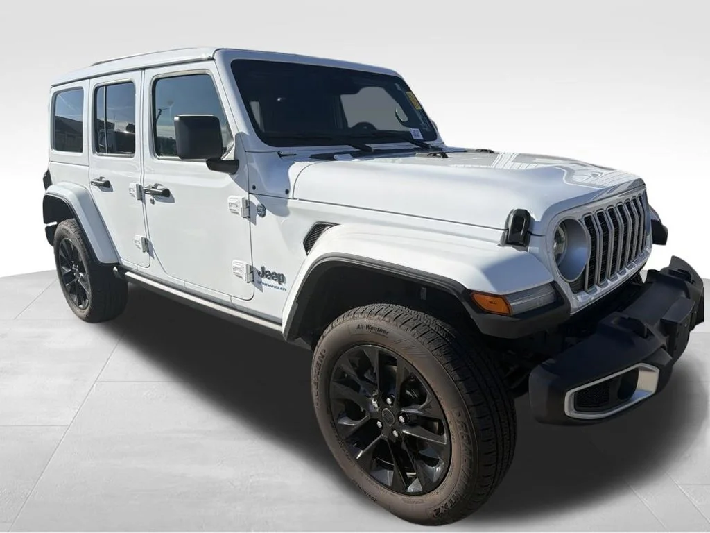 Used 2025 White Jeep Sahara 4xe image 11