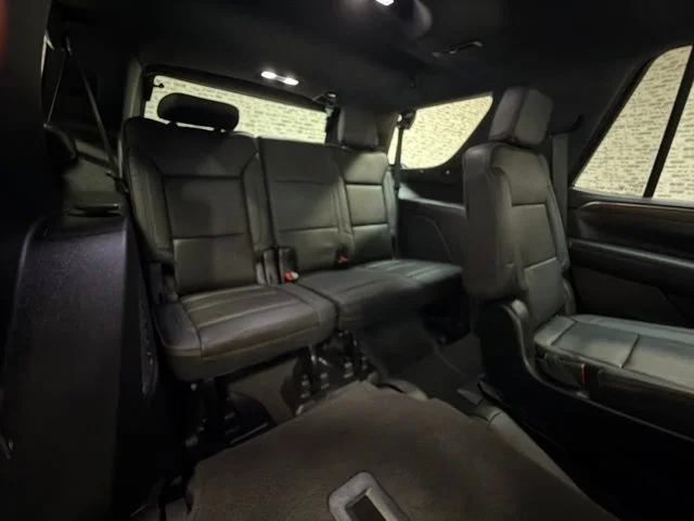 Used 2024 Black Chevrolet High Country image 13