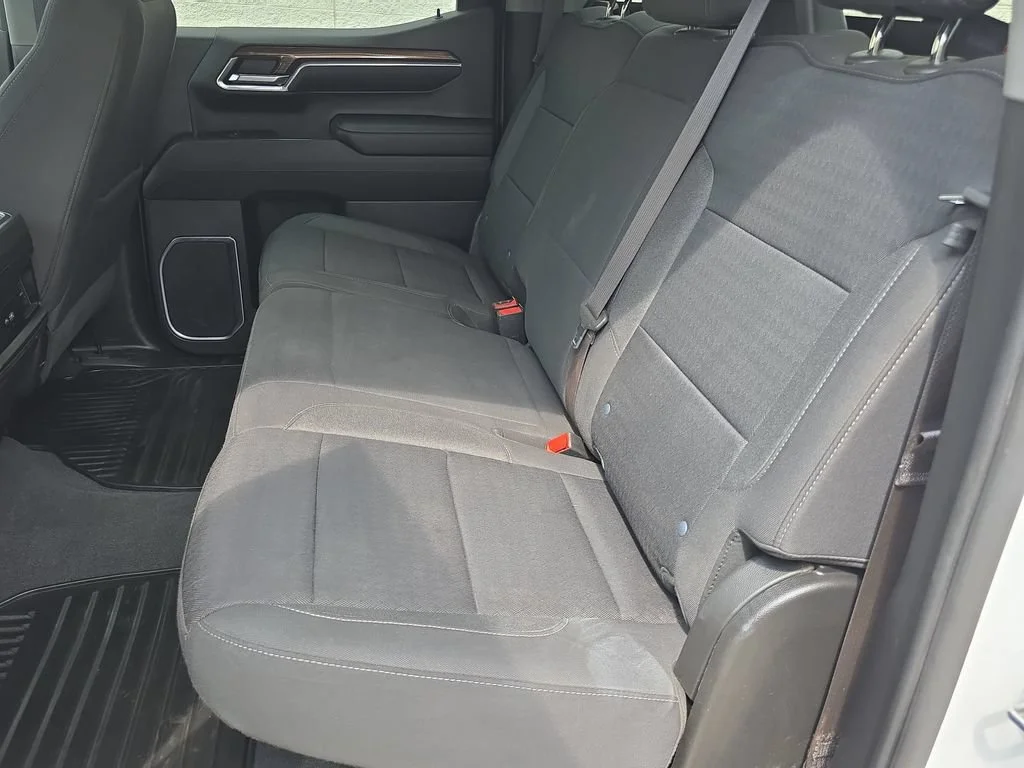2023 Chevrolet Silverado 1500 LT - Photo 26