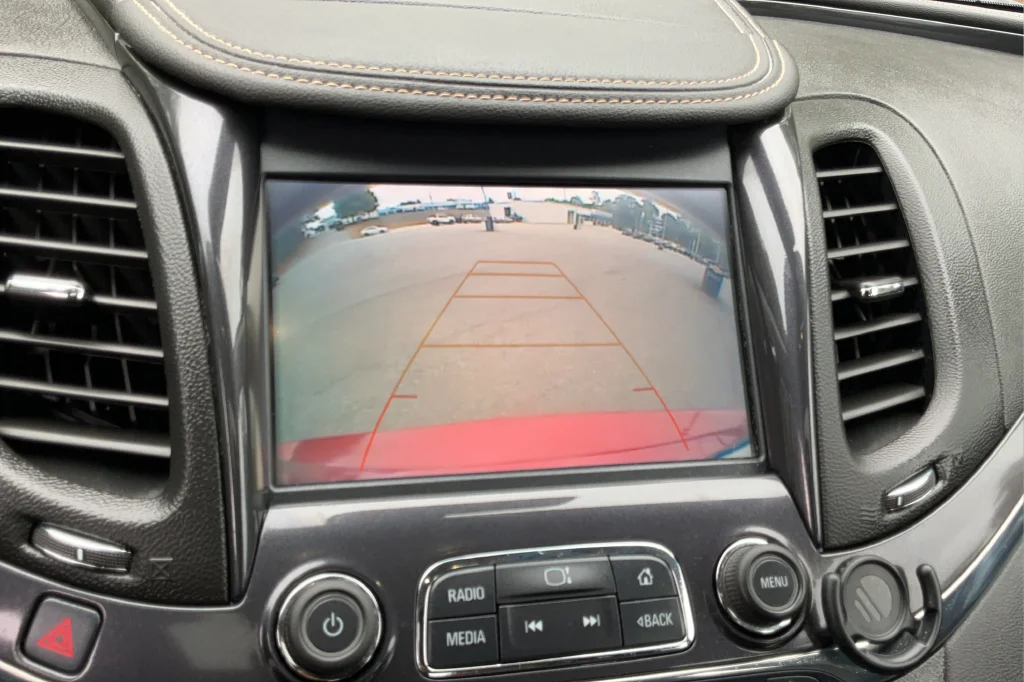Used 2018 Red Chevrolet Premier image 16