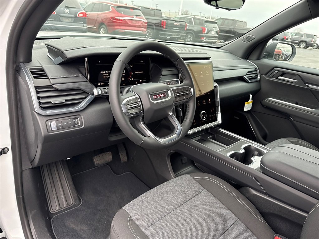 2026 GMC ACADIA - Image 17