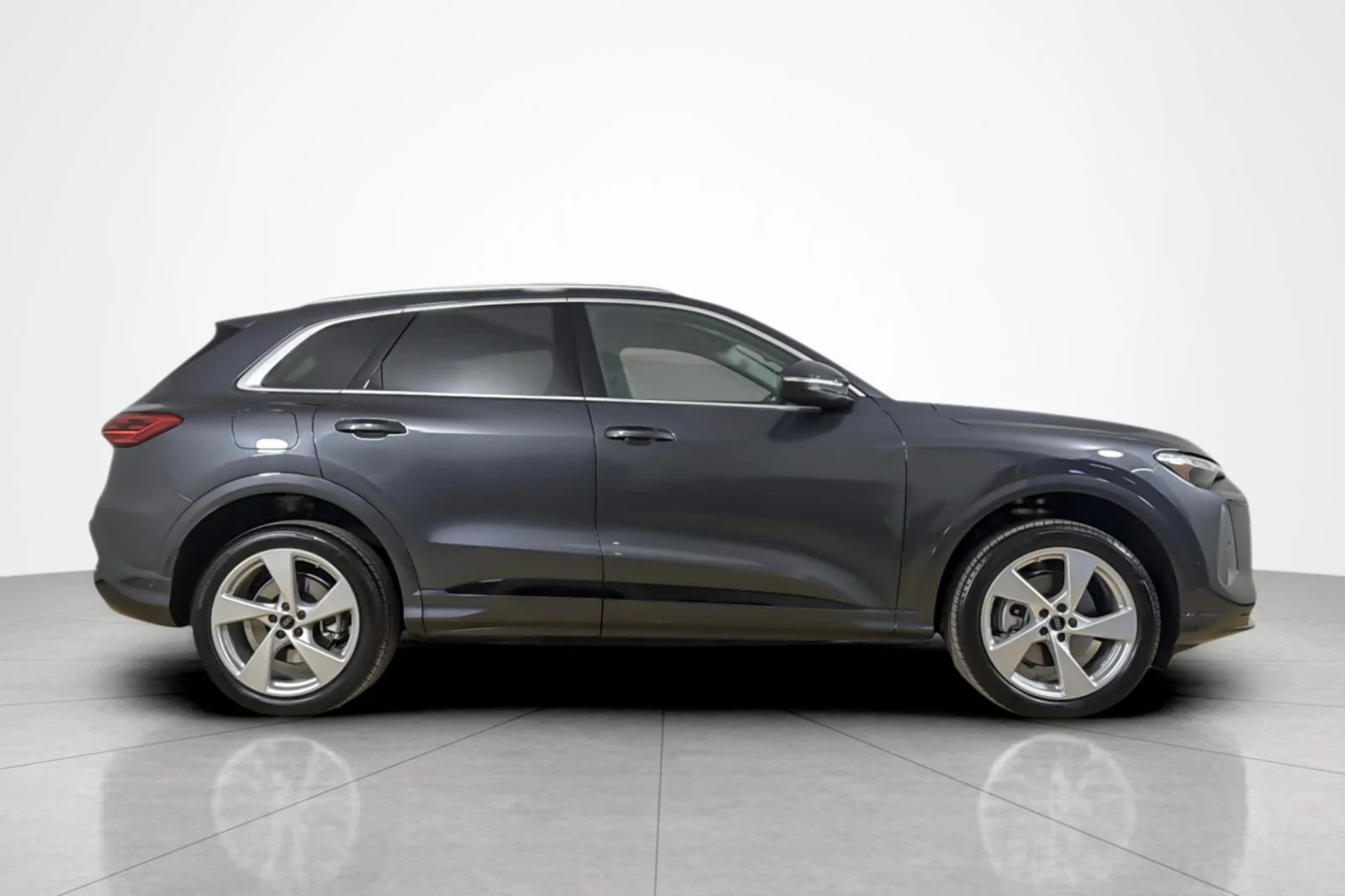 Used 2025 Tambora Gray Metallic Audi Premium Plus 2.0 TFSI quattro image 6