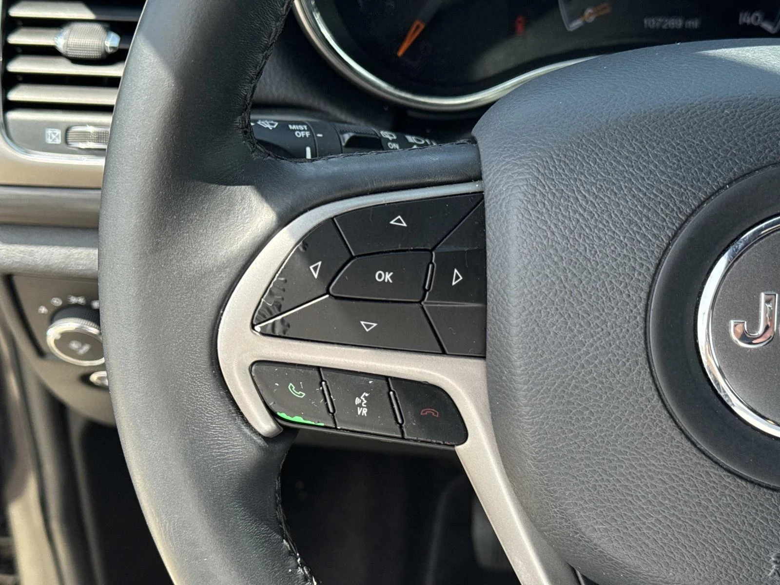 Used 2019 Granite Crystal Metallic Clearcoat Jeep Laredo E 4x2 image 22