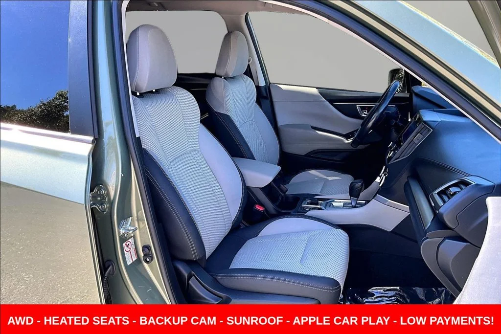 Used 2019 Green Subaru Premium image 34