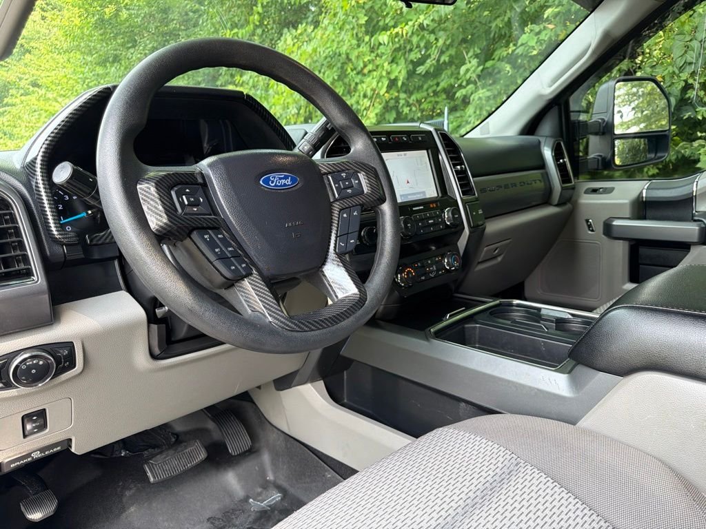 Used 2020 Blue Metallic Ford XLT image 30