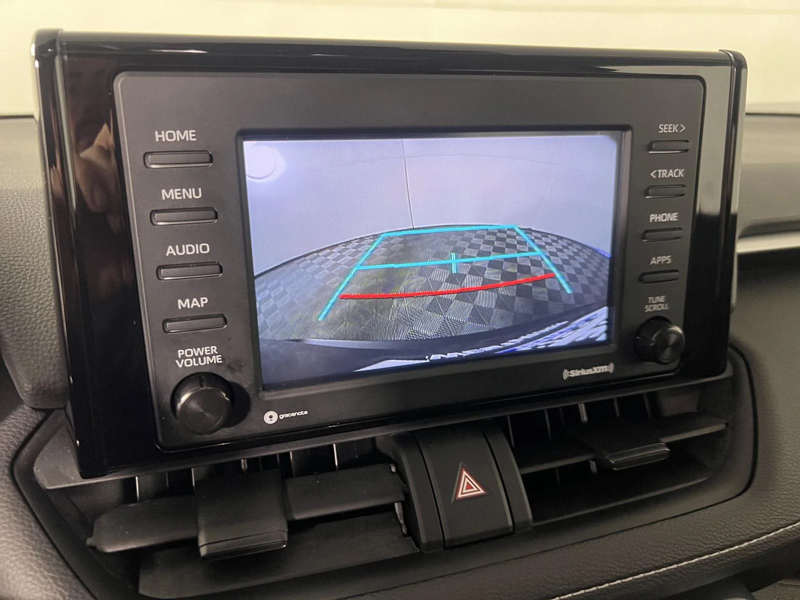 Used 2022  Toyota XLE image 23