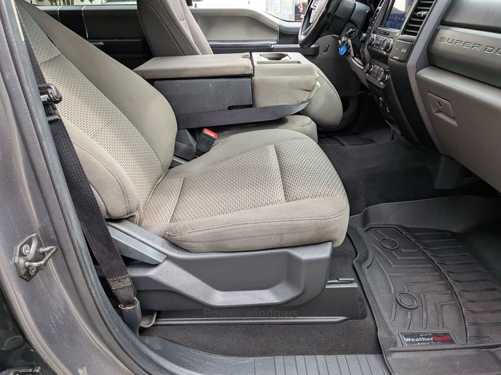 Used 2022 Gray Ford XLT image 28