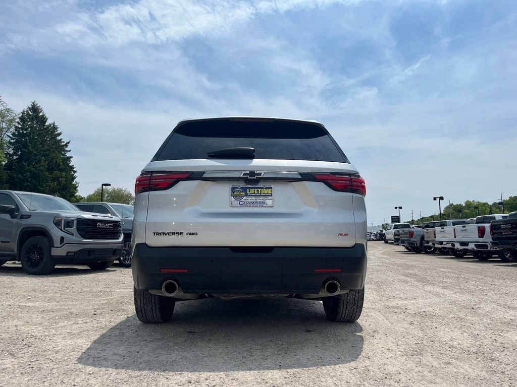Used 2022 Silver Chevrolet RS image 7