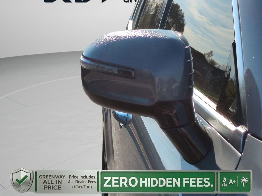 Used 2023 Everlasting Silver Kia SX image 36