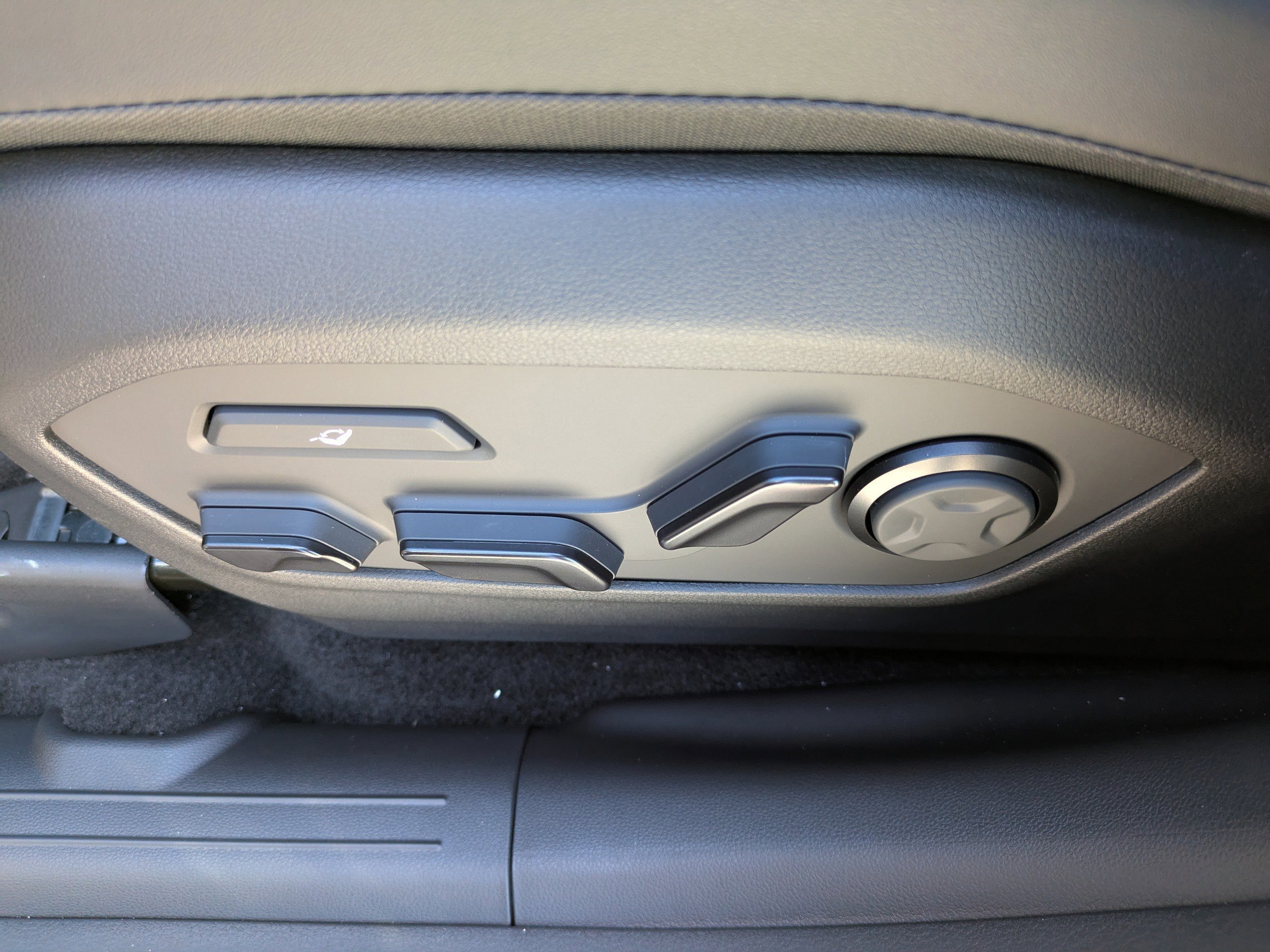 New 2026 Earthy Brass Matte Hyundai Calligraphy image 18