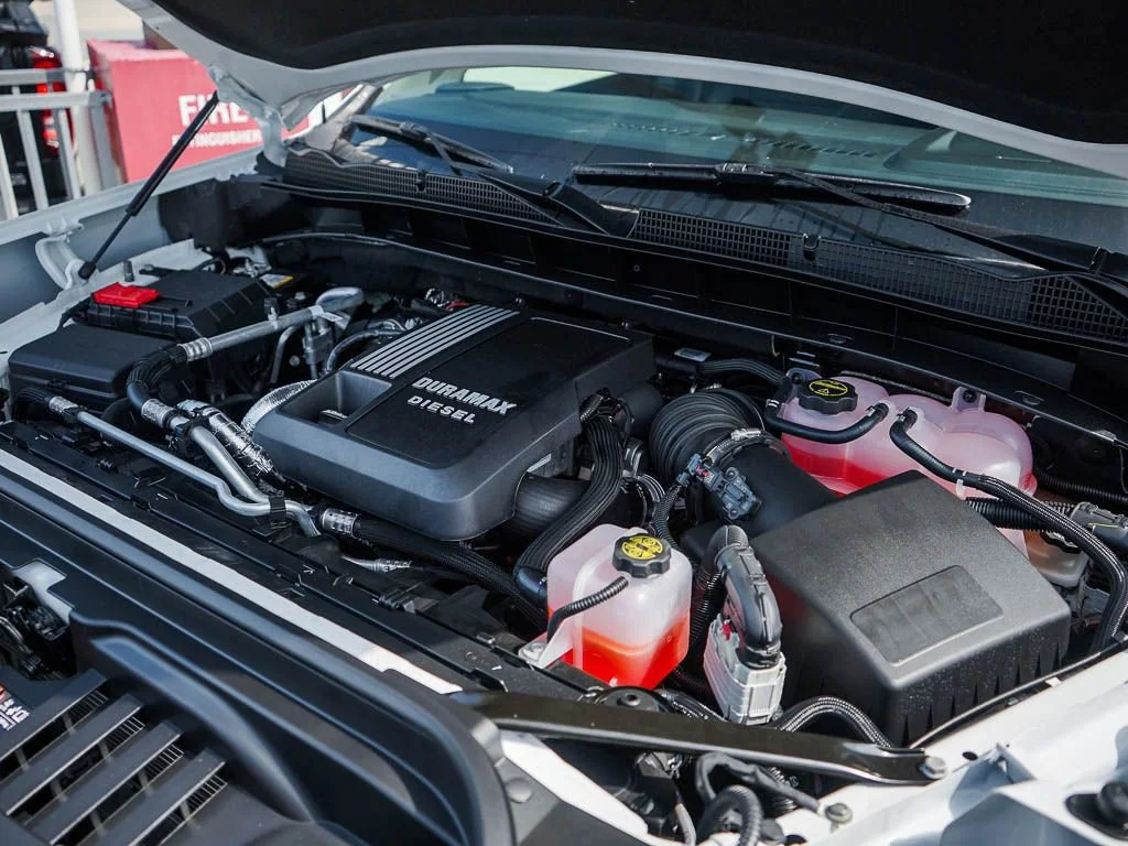 New 2026 Summit White GMC Elevation image 6