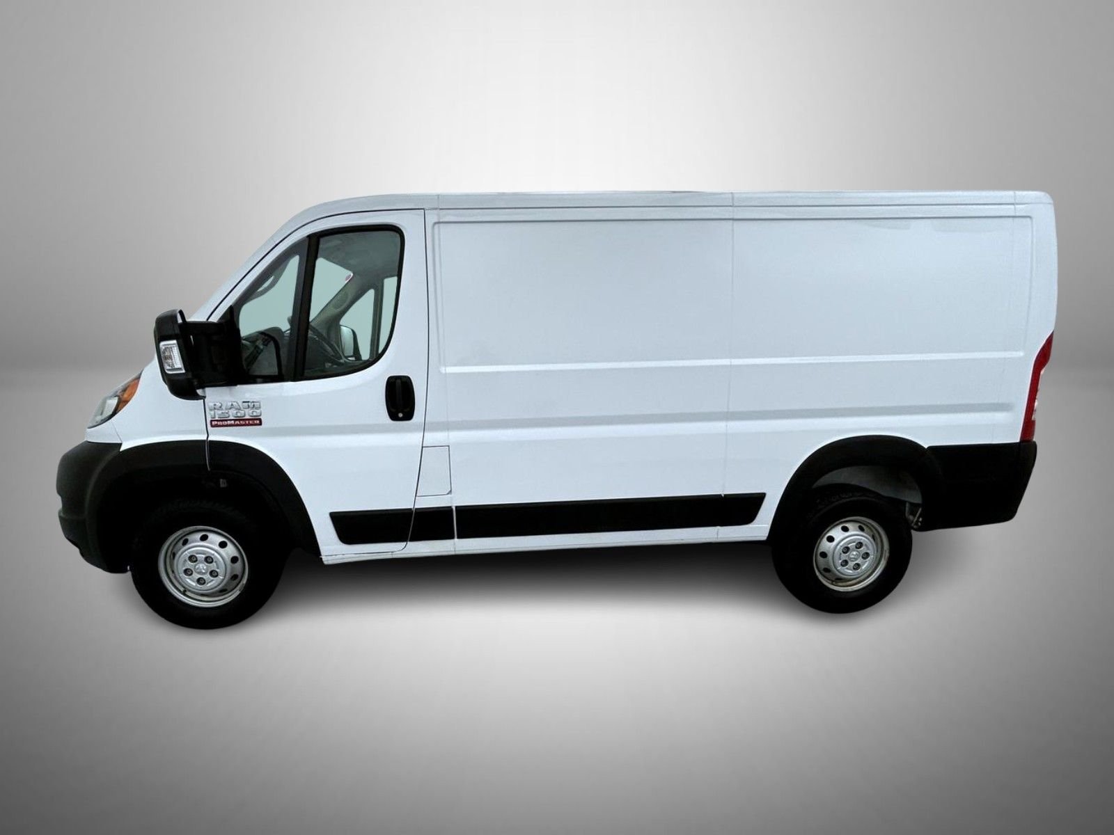 Used 2021 White Ram Low Roof image 8