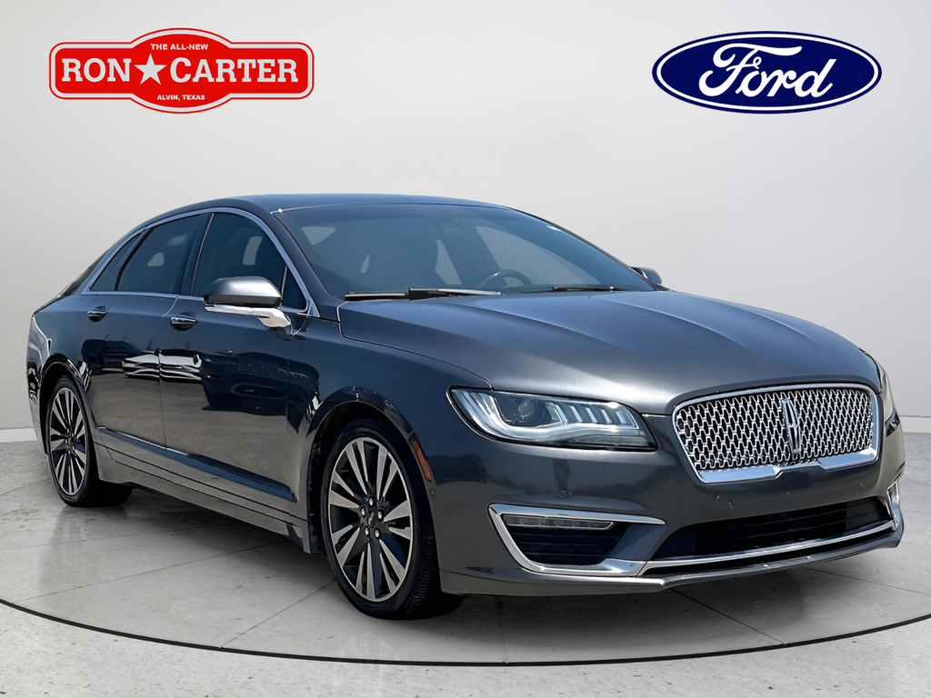 Used 2019 Gray Lincoln Reserve image 1