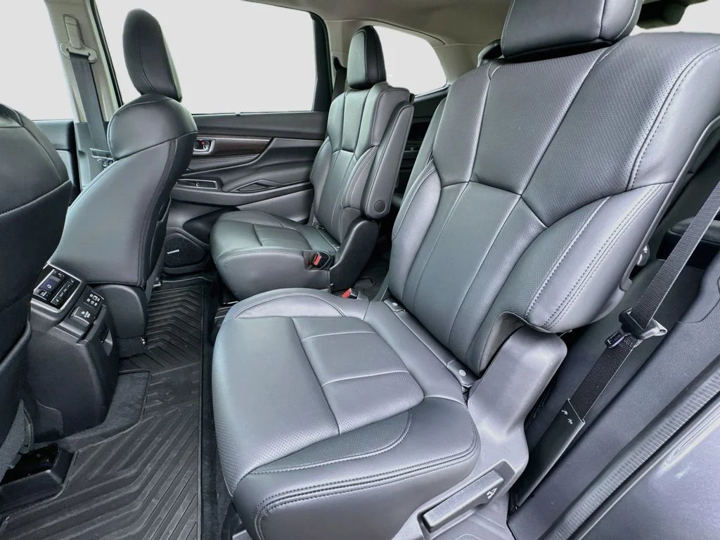 2026 Subaru Ascent Touring - Photo 31
