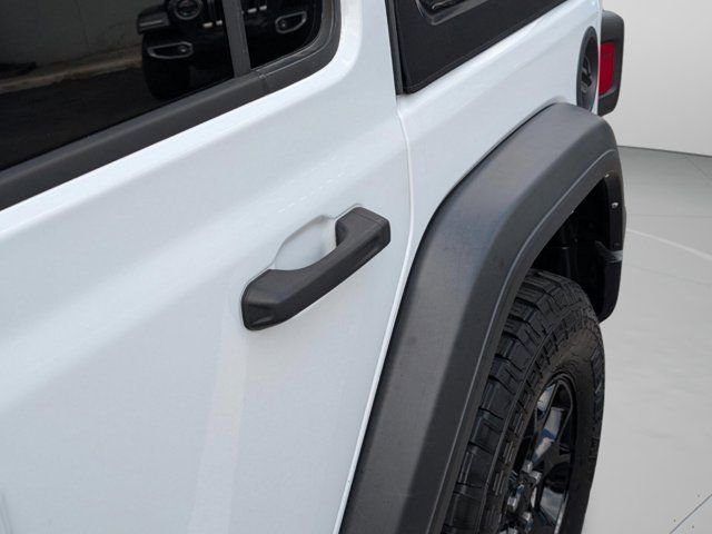 Used 2021 White Jeep Unlimited Willys image 32