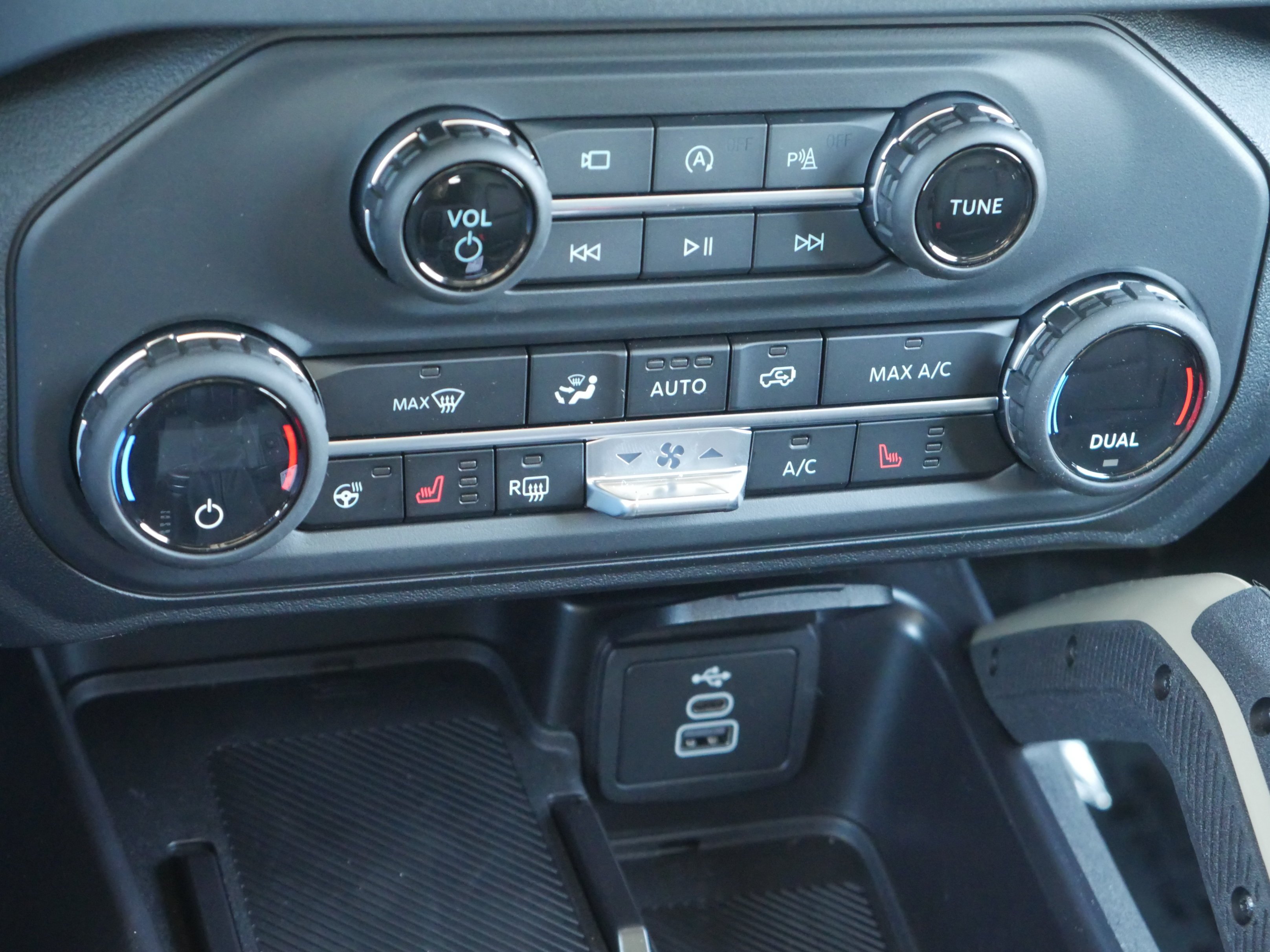 2026 Ford Bronco 4-Door Badlands - Photo 17