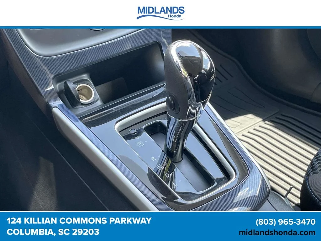 Used 2018 Super Black Nissan SR image 31